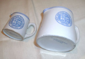 click for 9K .jpg image of pair of GNRI jugs