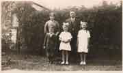 2.3K .jpg image of Matthew and family